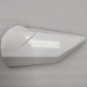 SYM BASAMAK DIŞ KAPAMA KAPAĞI ARKA SAĞ BEYAZ